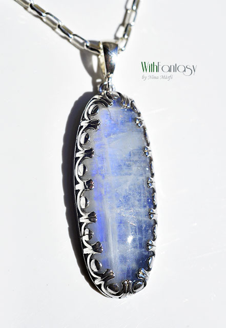 Holdkő csipkében III