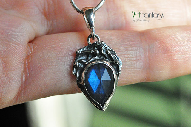 Noc w ogrodzie ( Labradoryt) - obrazek 2