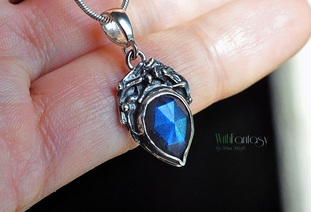 Noc w ogrodzie ( Labradoryt) - obrazek 3