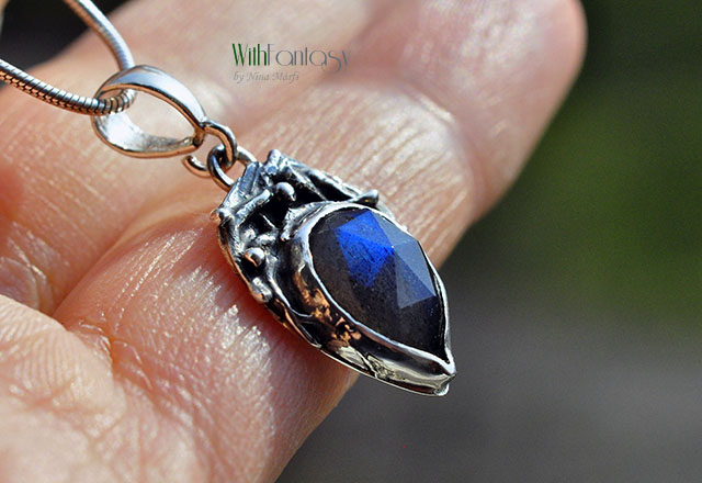 Noc w ogrodzie ( Labradoryt) - obrazek 4