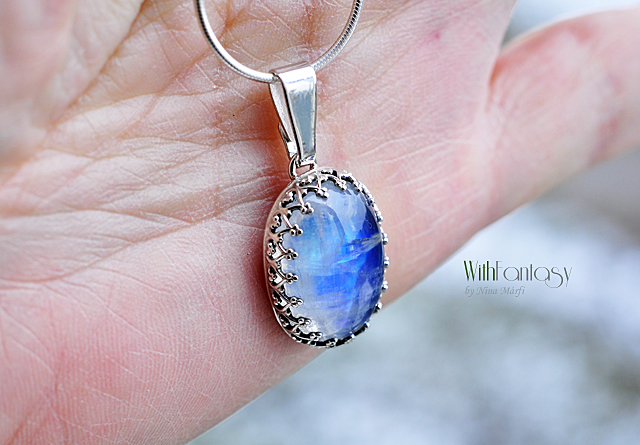 Royal holdkővel V - Image 5