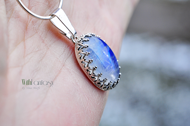 Royal holdkővel V - Image 4