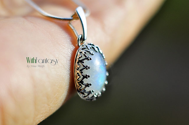 Royal holdkővel - Image 2