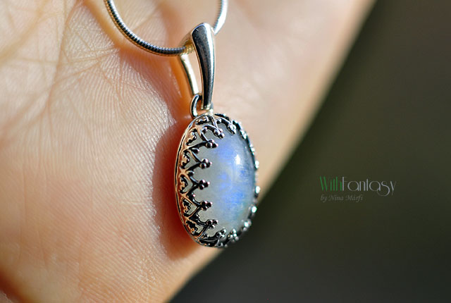 Royal holdkővel - Image 4