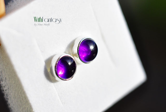 Picikék ametiszttel