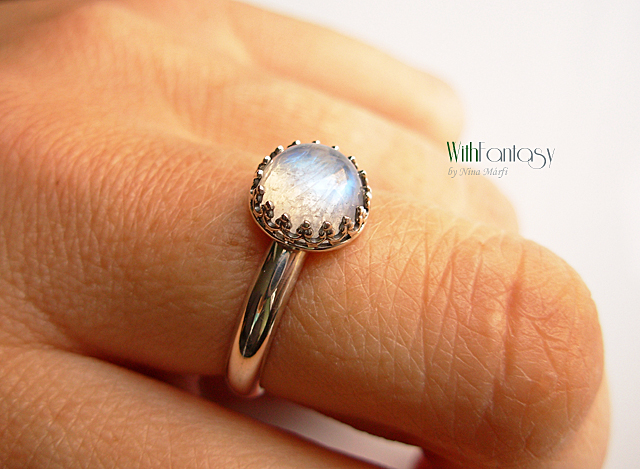 Royal holdkővel - Image 6