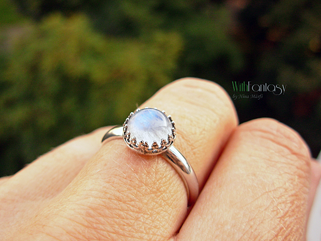 Royal holdkővel - Image 5