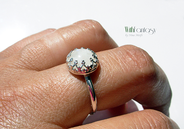 Royal holdkővel - Image 4