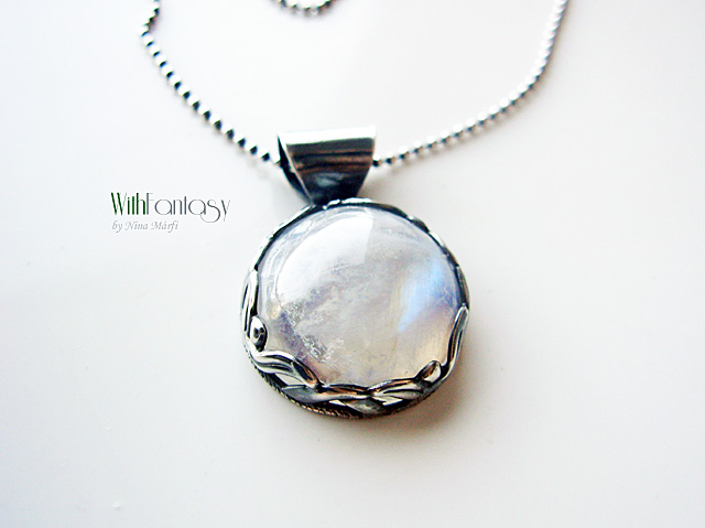 Moon In The lace (pendant) - Image 3