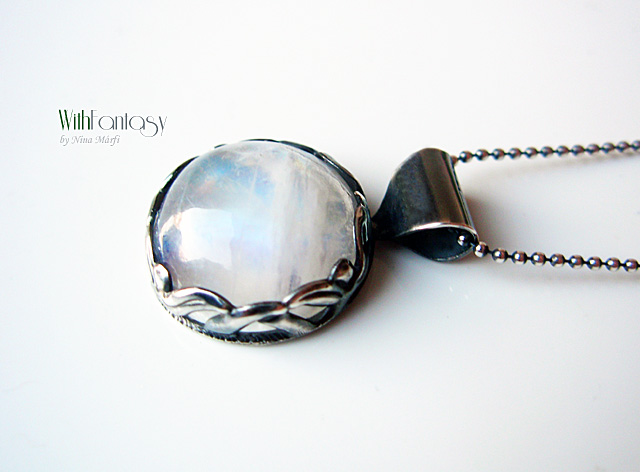 Moon In The lace (pendant)