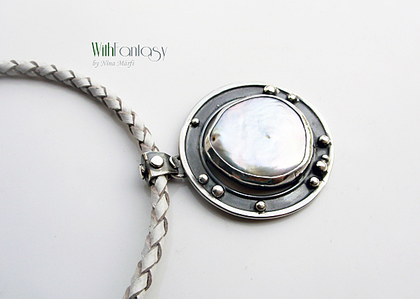 Amulet with a pearl - Image 2