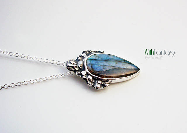 Night in the garden - Image 6