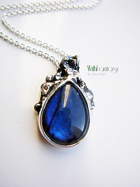 Night in the garden II - Image 2