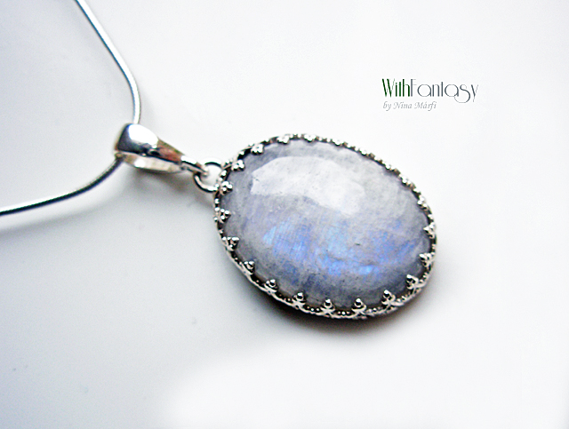 Royal with moonstone ( pendant)