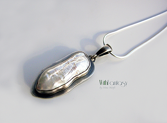 White pearl pendant - Image 2