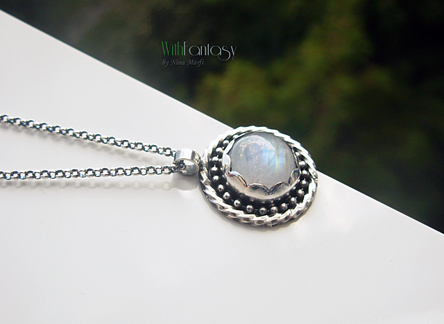 Amulet with moonstone - Image 2