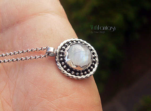 Amulet with moonstone - Image 3