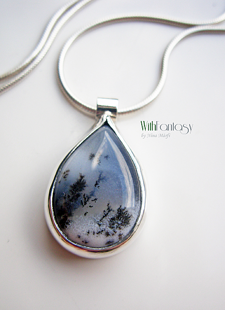 Minimalizmus dendrit acháttal