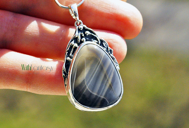 Noc w ogrodzie ( z krzemieniem pasiastym) - obrazek 6