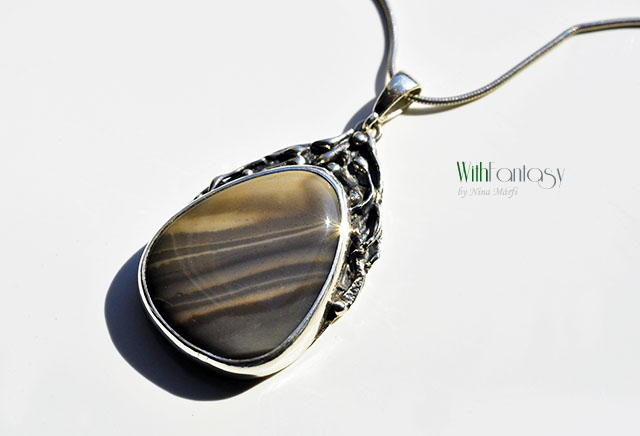 Noc w ogrodzie ( z krzemieniem pasiastym) - obrazek 7