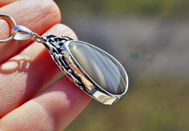 Noc w ogrodzie ( z krzemieniem pasiastym) - obrazek 5