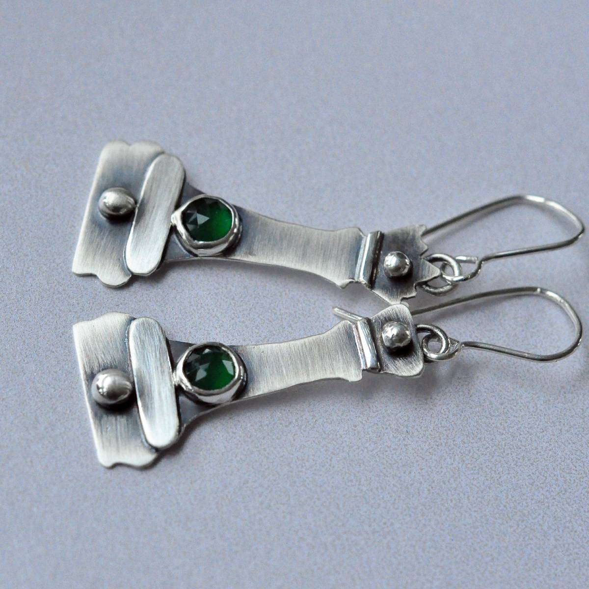 Kolczyki szachy z zielonym onyksem - obrazek 2