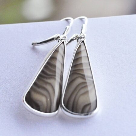 Kolczyki z krzemieniem pasiastym